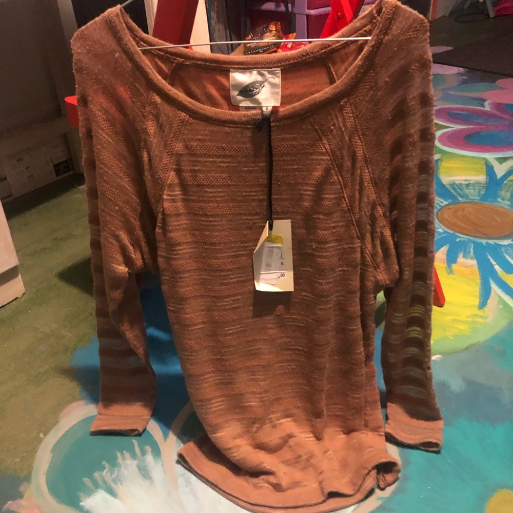 Nurture polyester sleeved shirt size small